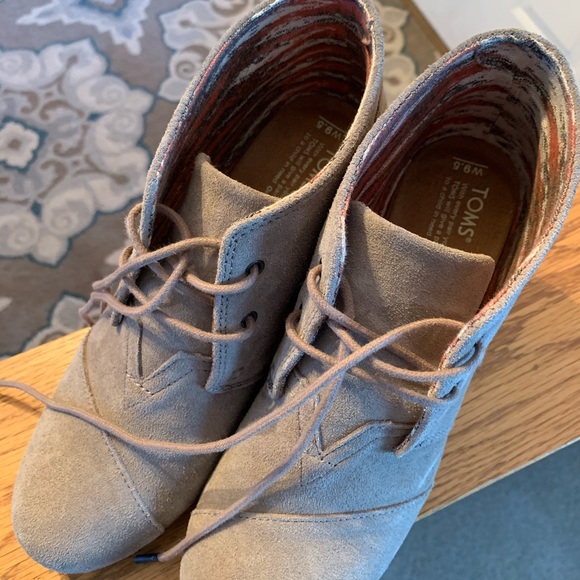 Toms Booties - Size 9.5 - Picture 2 of 7